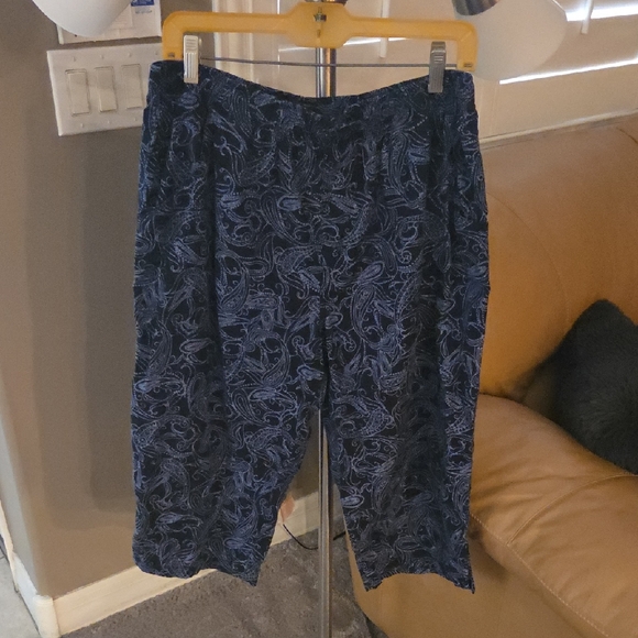 Karen Scott Pants - Karen Scott Navy Paisley Cropped Knit Pants Size L